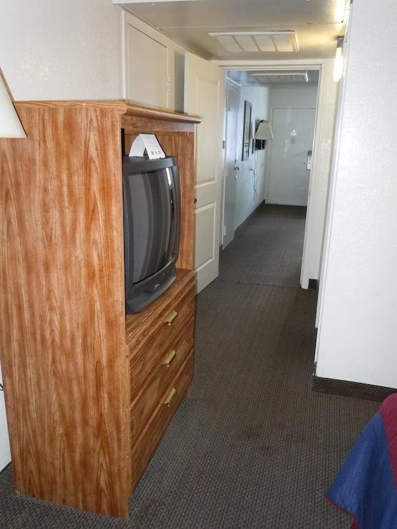 Travelodge By Wyndham Grand Rapids North Walker Εξωτερικό φωτογραφία