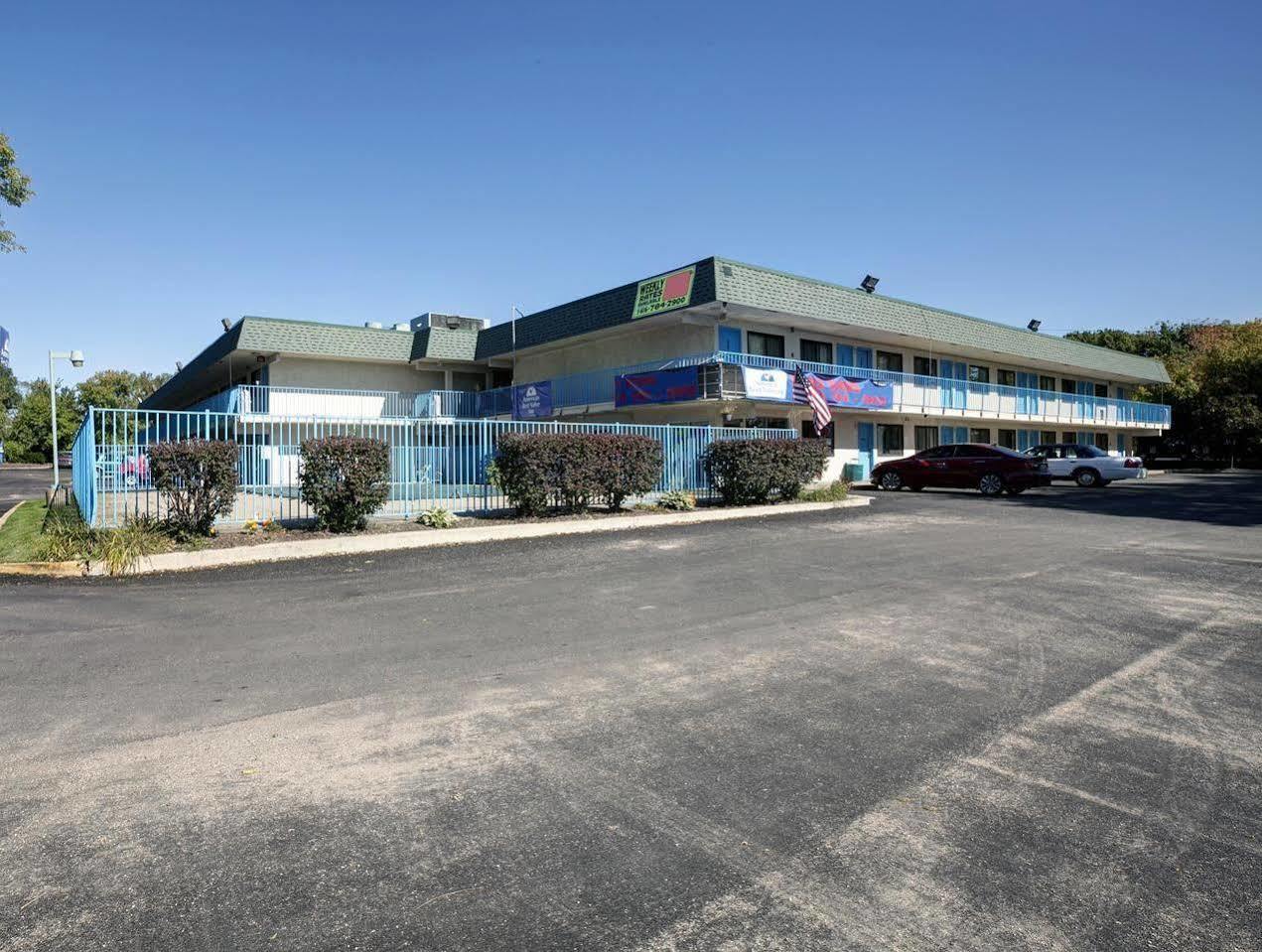 Travelodge By Wyndham Grand Rapids North Walker Εξωτερικό φωτογραφία