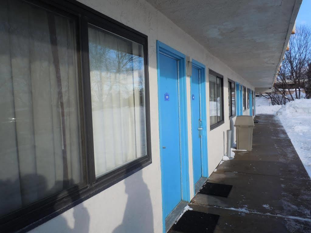 Travelodge By Wyndham Grand Rapids North Walker Εξωτερικό φωτογραφία