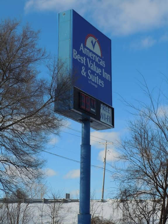 Travelodge By Wyndham Grand Rapids North Walker Εξωτερικό φωτογραφία